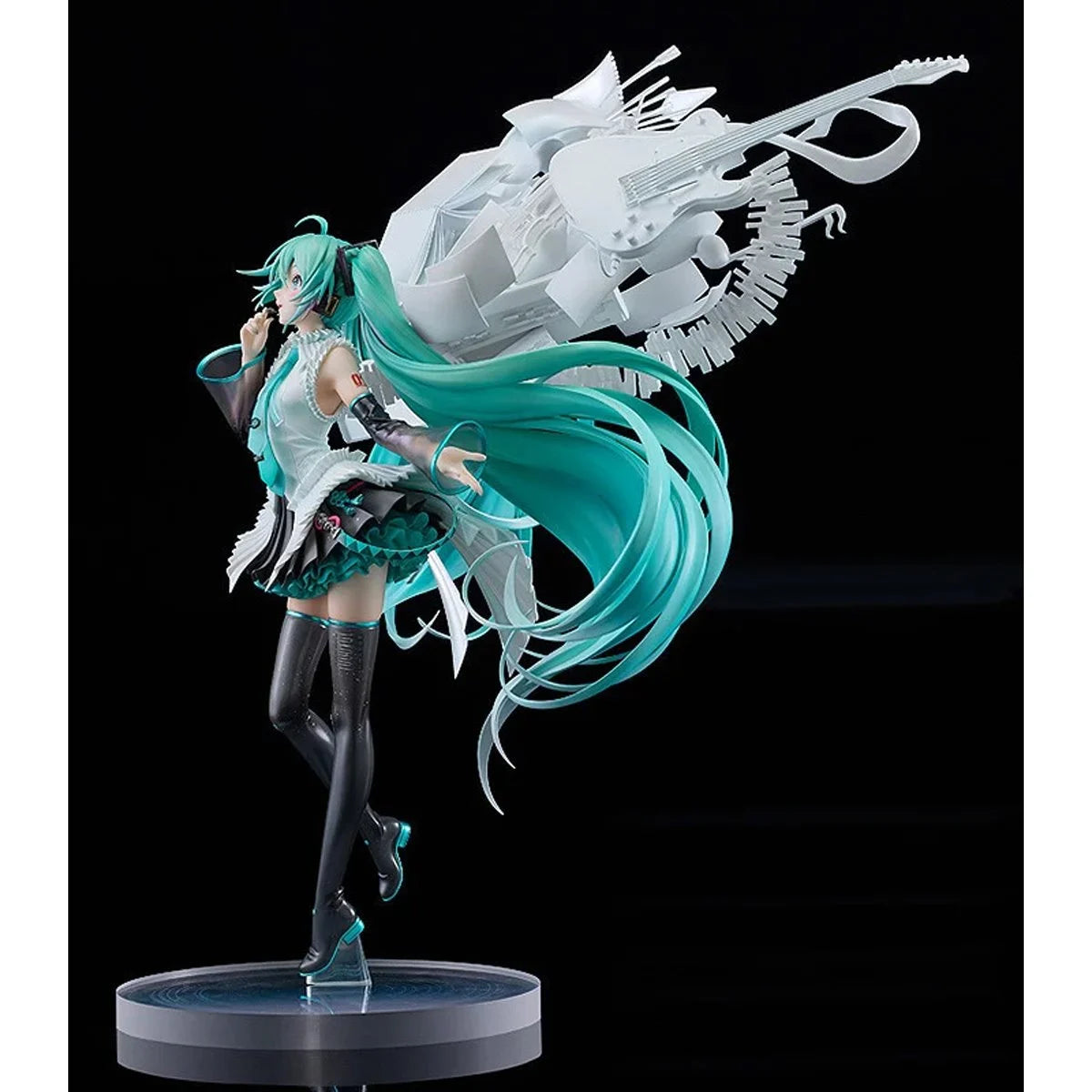 Hatsune Miku 16th Birthday Figure 1:7 Scale Statue – Anime Figure