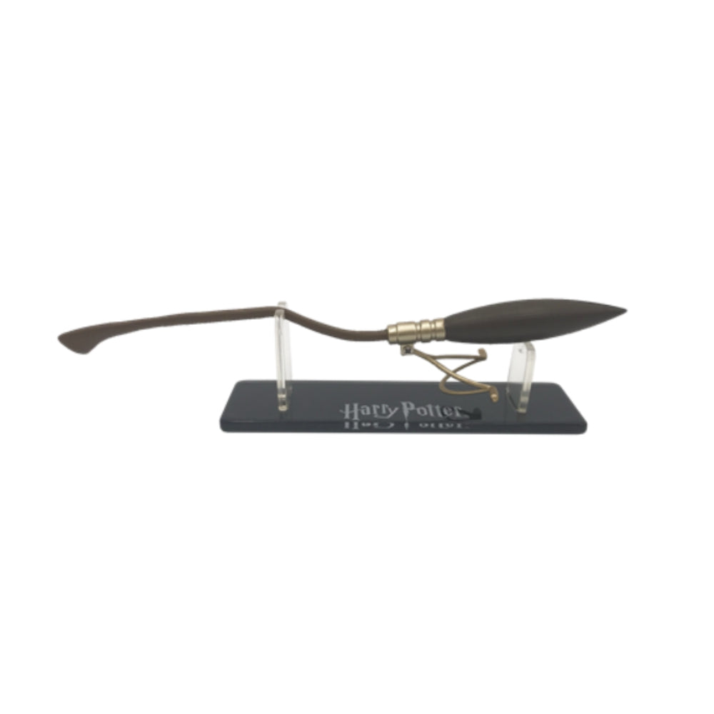 Harry Potter - Nimbus 2000 Scaled Prop Replica