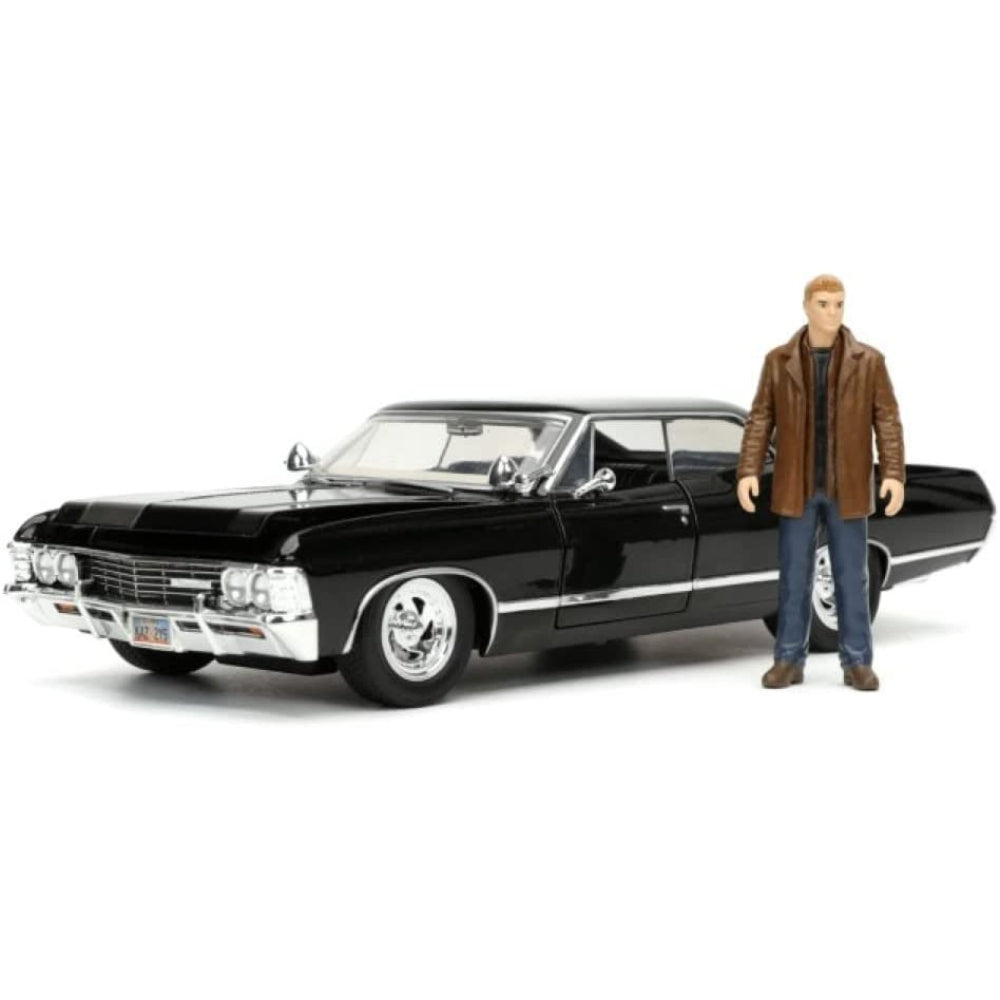 Supernatural 1:24 1967 Chevy Impala Die-cast Car w/ Dean Winchester Die-cast Figure