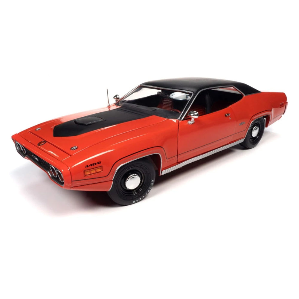 Auto World 1:18 1971 Plymouth GTX Hardtop