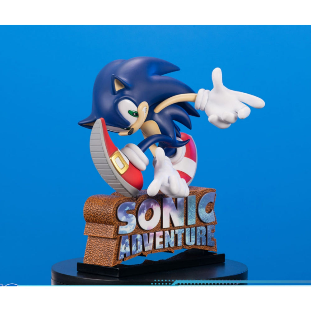 Sonic Adventure: Sonic The Hedgehog 9-Inch Tall Statue