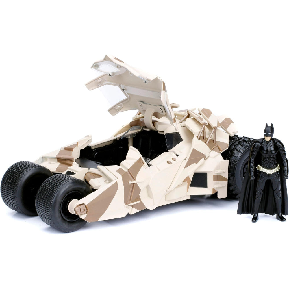 Jada Toys 1: 24 Scale The Dark Knight Batmobile Die-cast Vehicle with Batman Figure