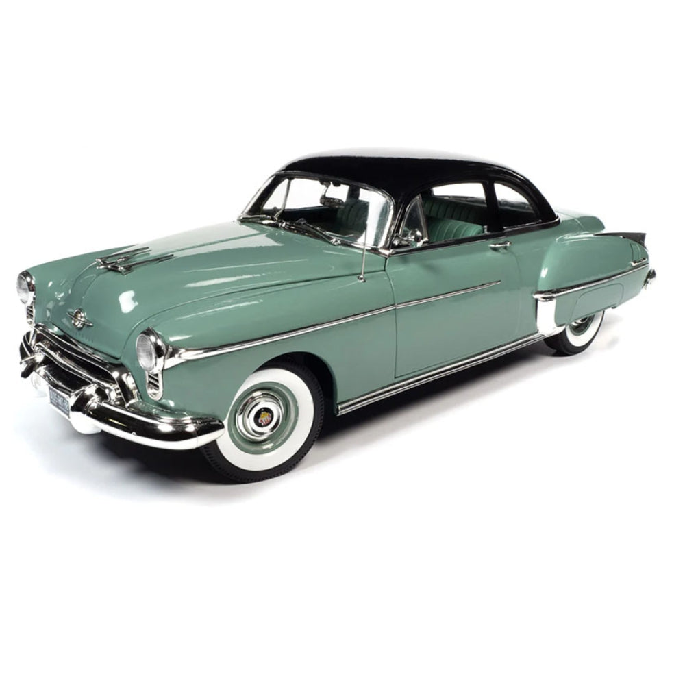 Auto World 1:18 1950 Oldsmobile Rocket 88 – Alder Green with black top
