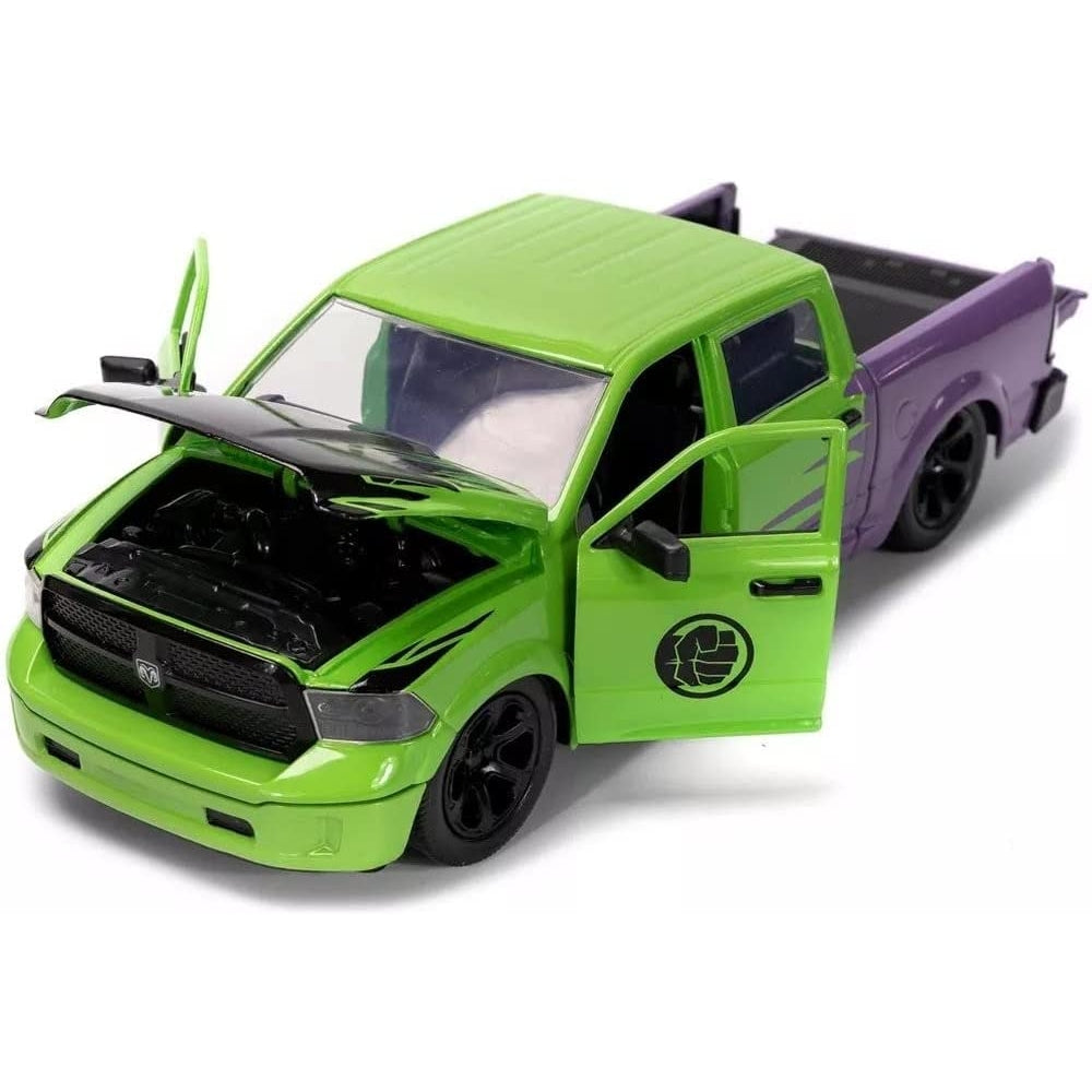 Marvel 1:24 Dodge Ram 1500 Die-Cast Car &amp; 2.75&quot; Incredible Hulk Figure