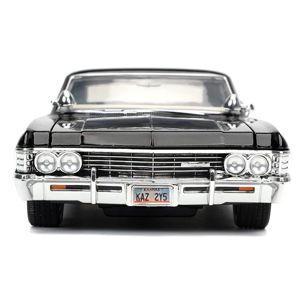 Supernatural 1:24 1967 Chevy Impala Die-cast Car w/ Dean
