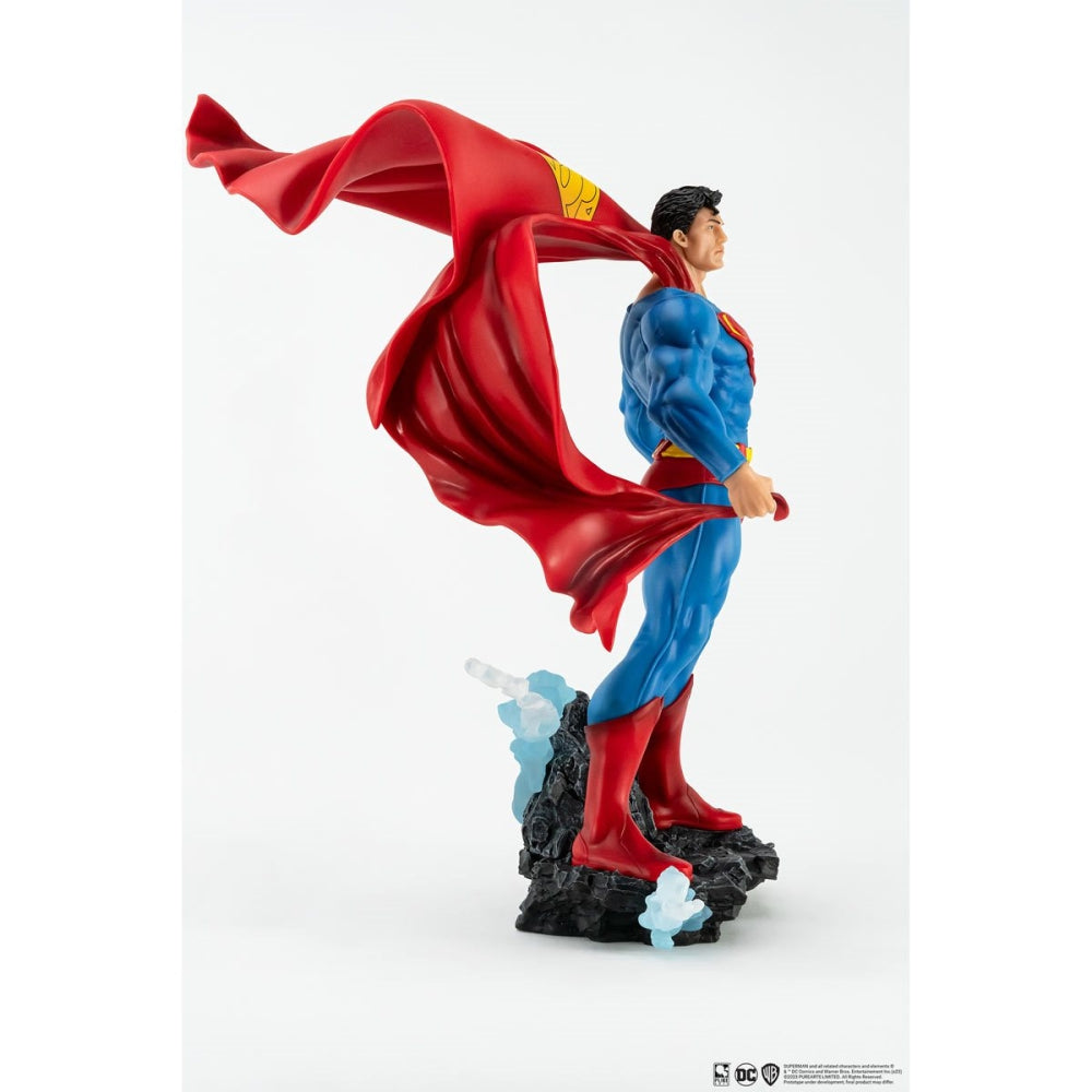 DC Heroes Superman Classic Version 1:8 Scale Statue