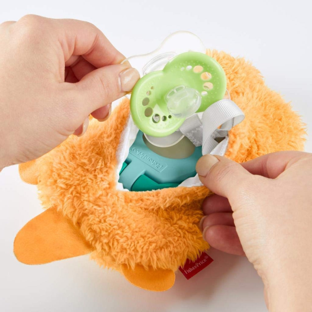 Fisher-Price Clipimals Universal Pacifier Holder – Soft Plush Otter Clip for Babies