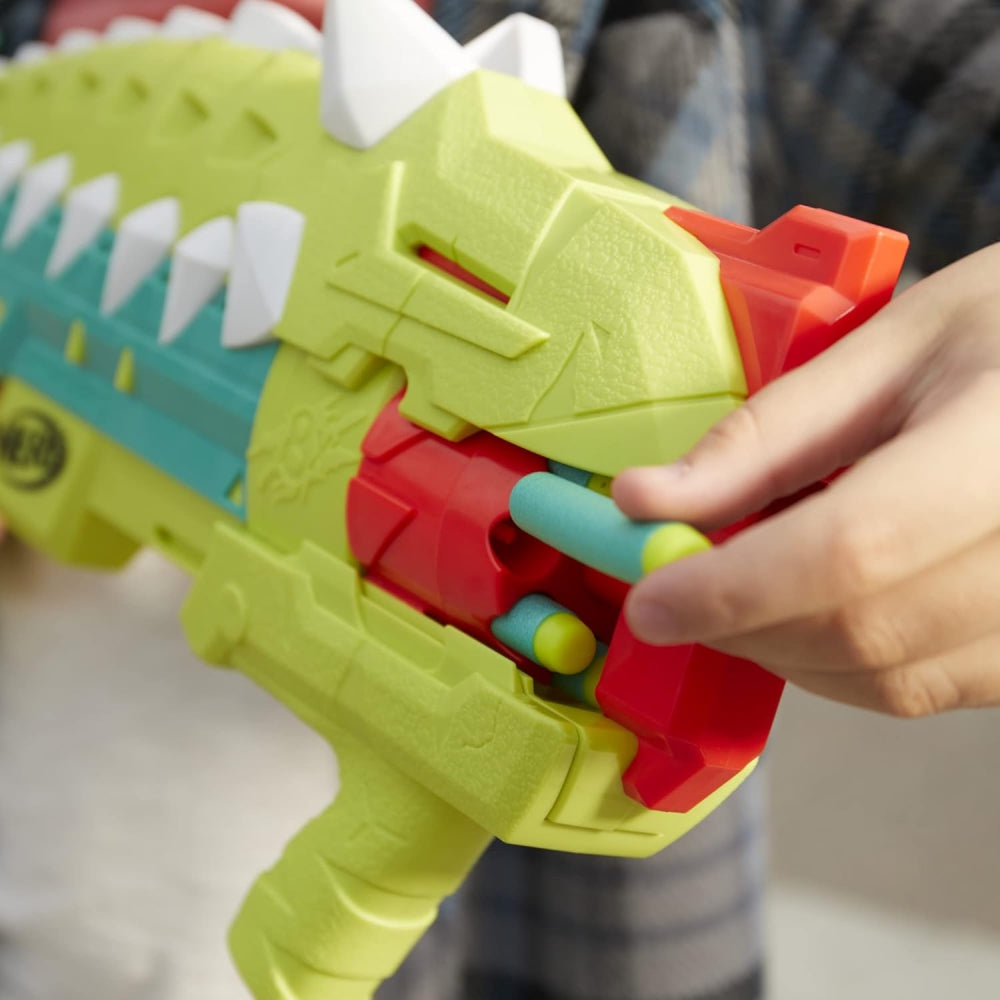 Nerf DinoSquad Armorstrike Dart Blaster – 8-Dart Drum + 16 Nerf Elite Darts