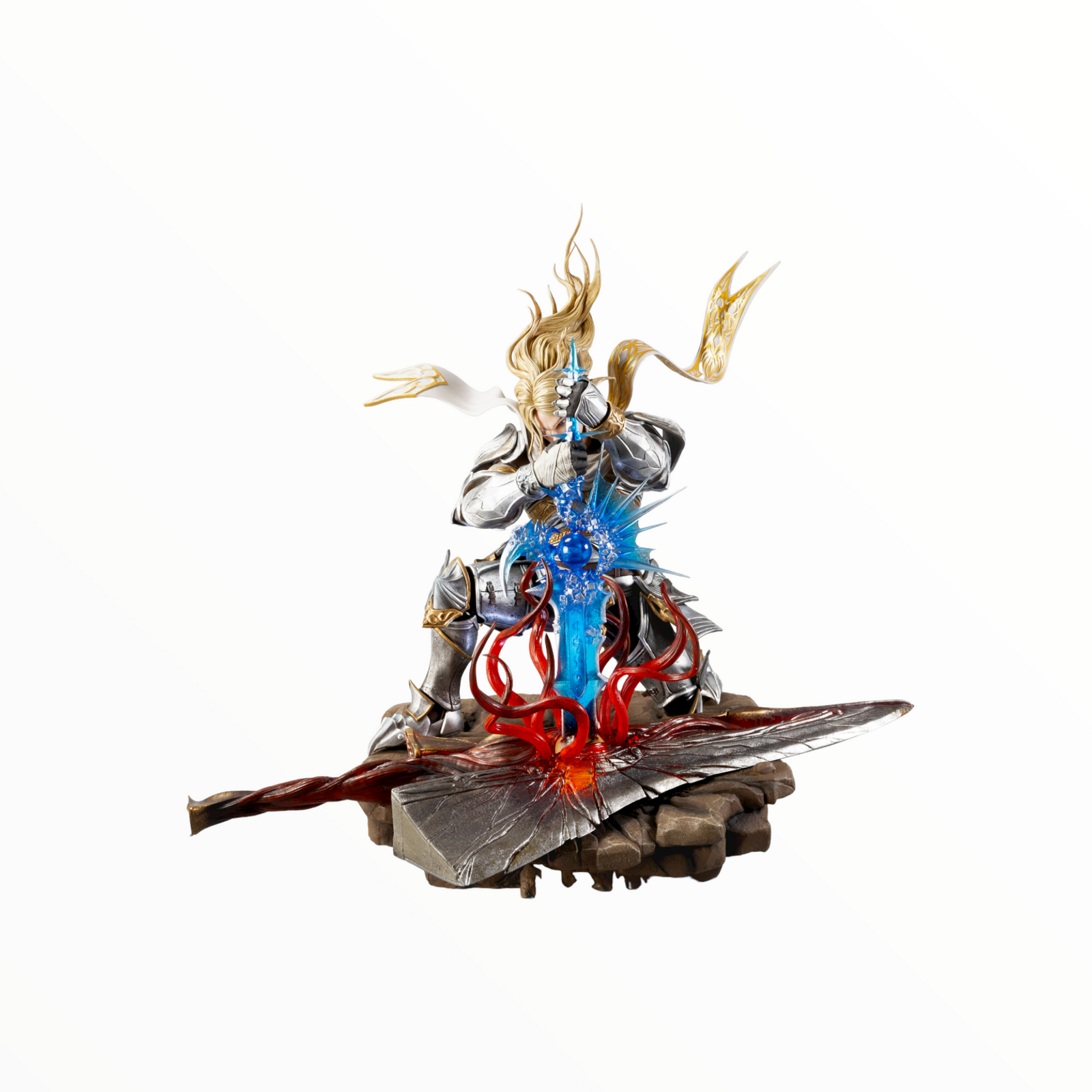 Soul Embrace Siegfried ¼ Scale Standard Statue